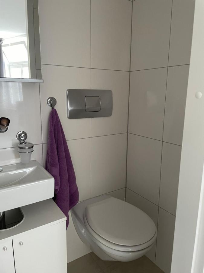 Haus Zur Eiche Private 1 Zimmerstudios Cuera